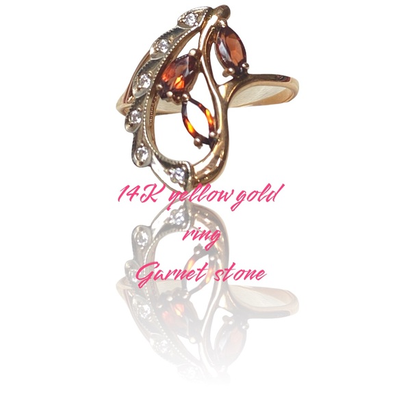 14K Womens Ring Garnet Stone and Small diamond - Picture 3 of 5